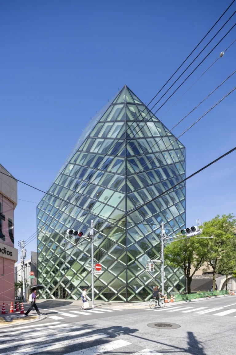 Contemporary architecture photographed by Deed Studio – UAE architecture photography.