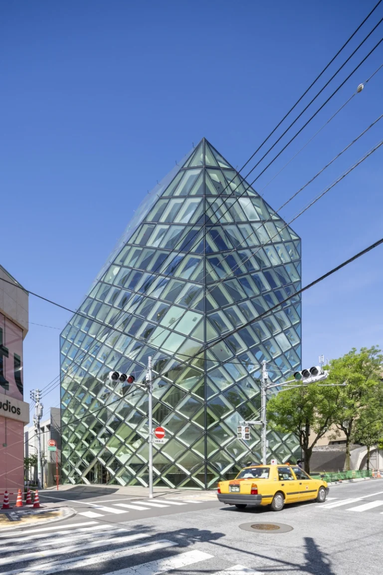 Contemporary architecture photographed by Deed Studio – UAE architecture photography.