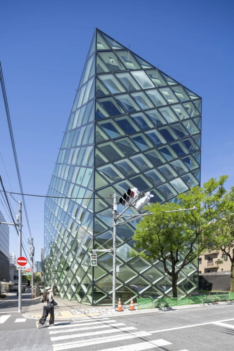Contemporary architecture photographed by Deed Studio – UAE architecture photography.
