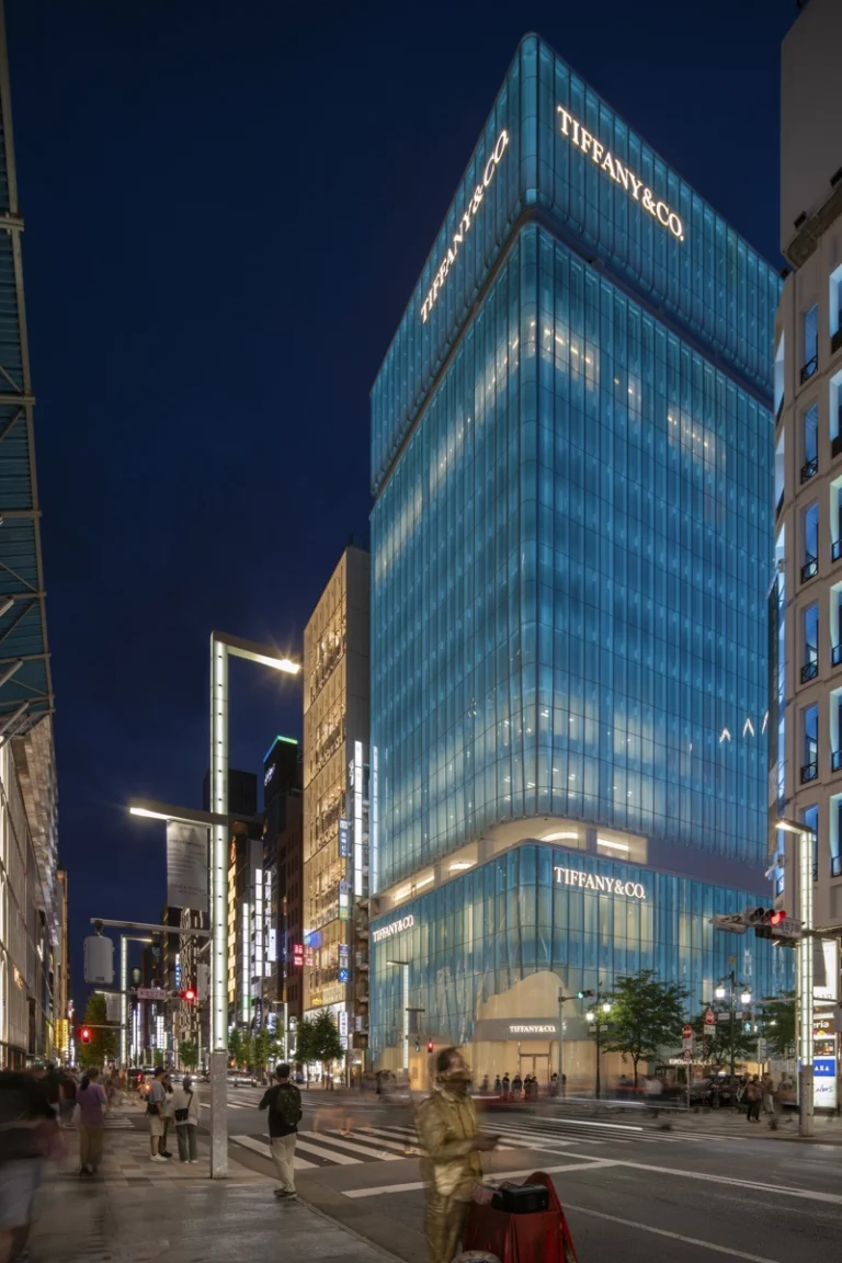 Internationally recognized architectural imagery – UAE and Japan focus.