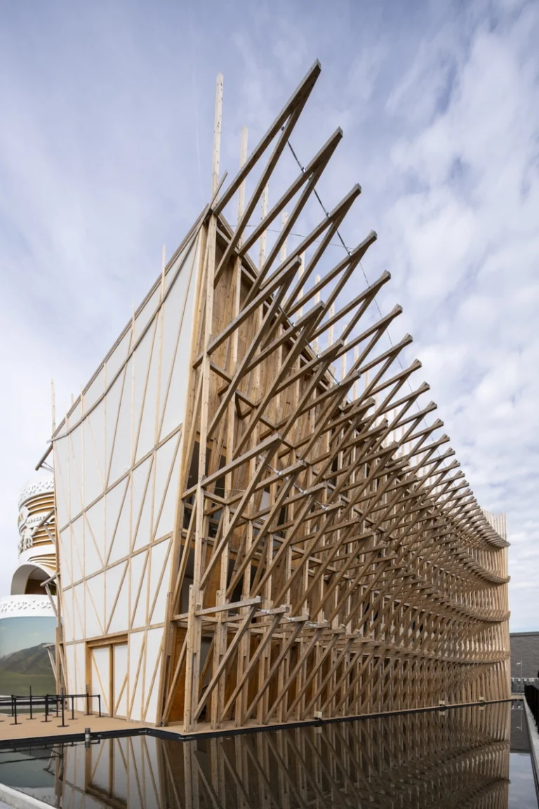 Striking architectural image from an award-winning project in the GCC, photographed by Dubai-based Deed Studio.
