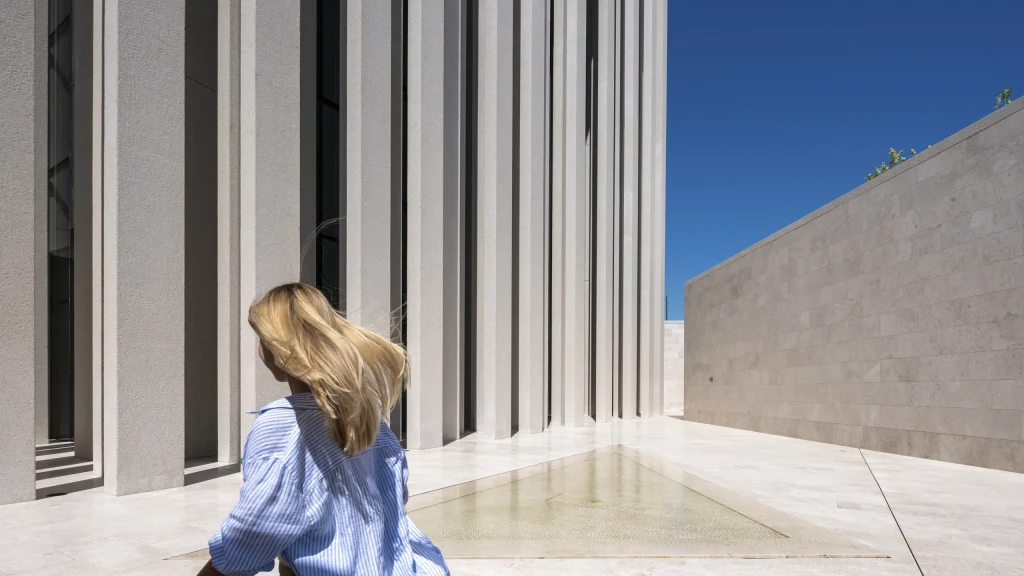 Professional architectural photography in Dubai, GCC region, and global projects.