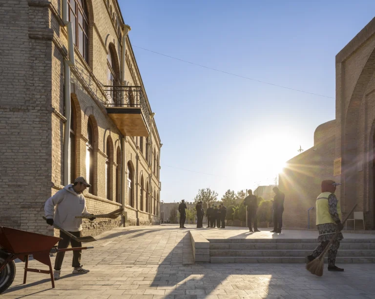 Detail of restored brick architecture within the Bukhara Biennale site, part of waiwai’s master plan, photographed by award-winning architectural photographer Deed Studio.