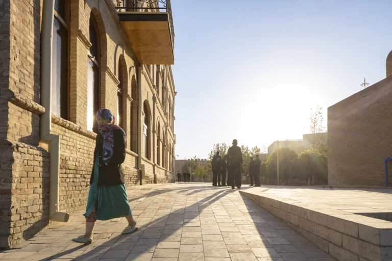 Detail of restored brick architecture within the Bukhara Biennale site, part of waiwai’s master plan, photographed by award-winning and Dubai based (GCC) architectural photographer Deed Studio.