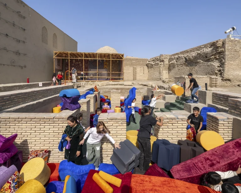 Detail of restored brick architecture within the Bukhara Biennale site, part of waiwai’s master plan, photographed by award-winning and Dubai based (GCC) architectural photographer Deed Studio.