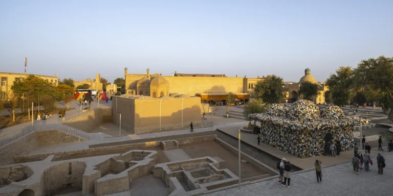 Detail of restored brick architecture within the Bukhara Biennale site, part of waiwai’s master plan, photographed by award-winning and Dubai based (GCC) architectural photographer Deed Studio.