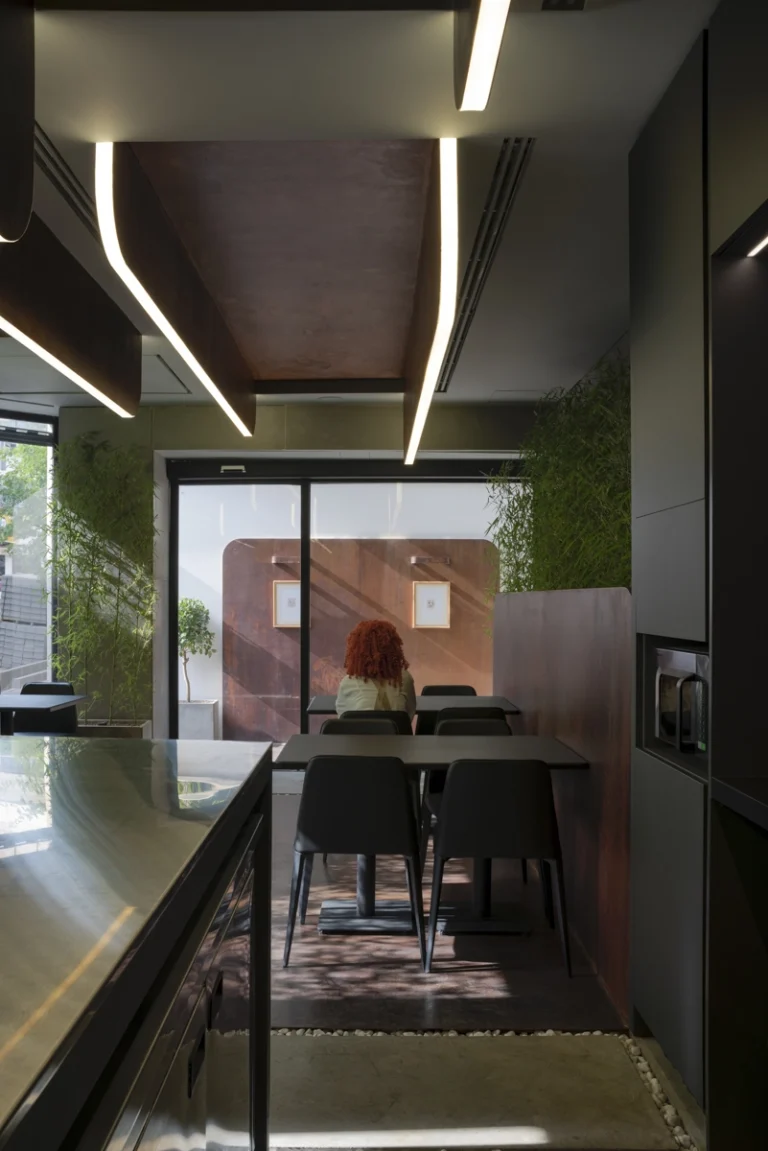 photograph by Deed, award-winning international Dubai- and GCC-based photographer, capturing the spatial atmosphere of Cafe Honar in Iran, designed by Ojan Salimi.