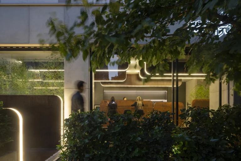 photograph by Deed, award-winning international Dubai- and GCC-based photographer, capturing the spatial atmosphere of Cafe Honar in Iran, designed by Ojan Salimi.