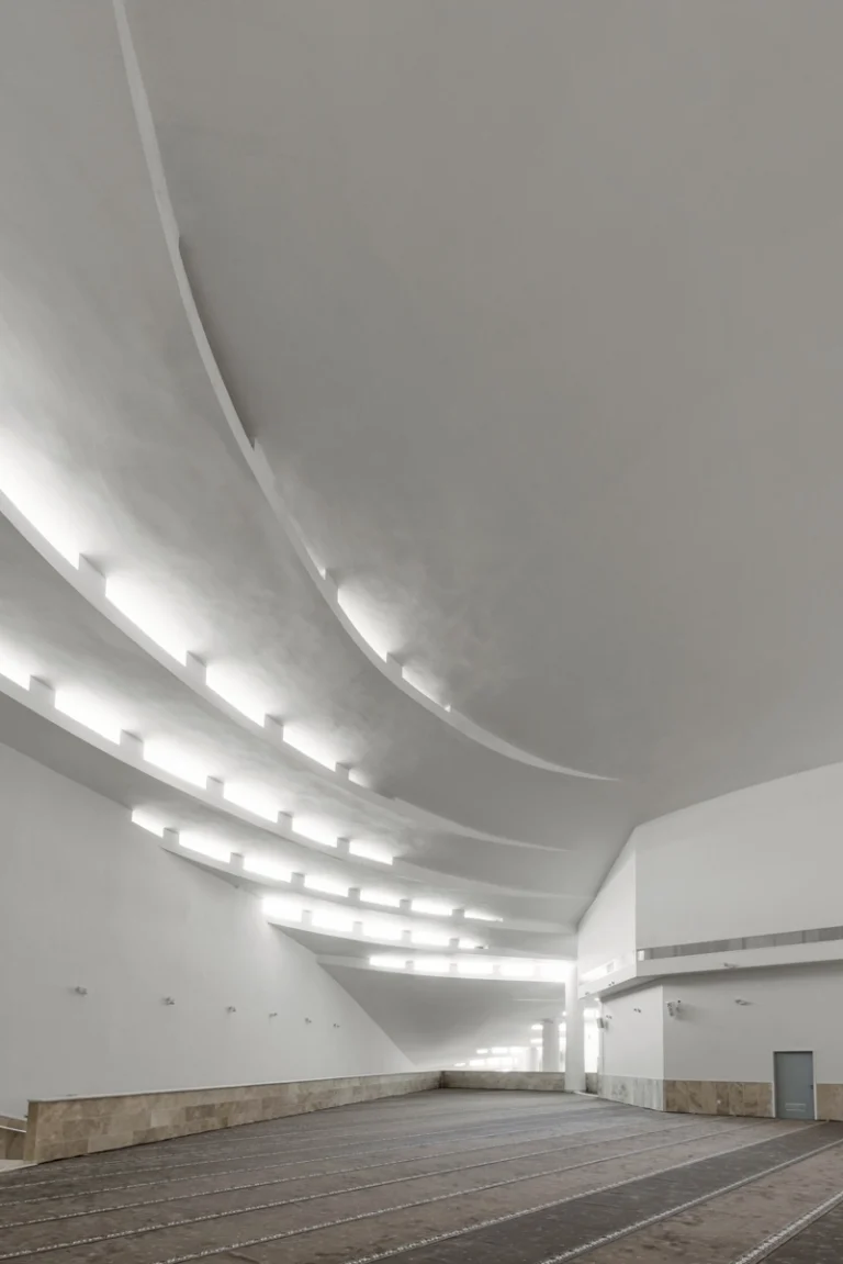 Photograph by Deed Studio, award-winning Dubai-based GCC photographer.