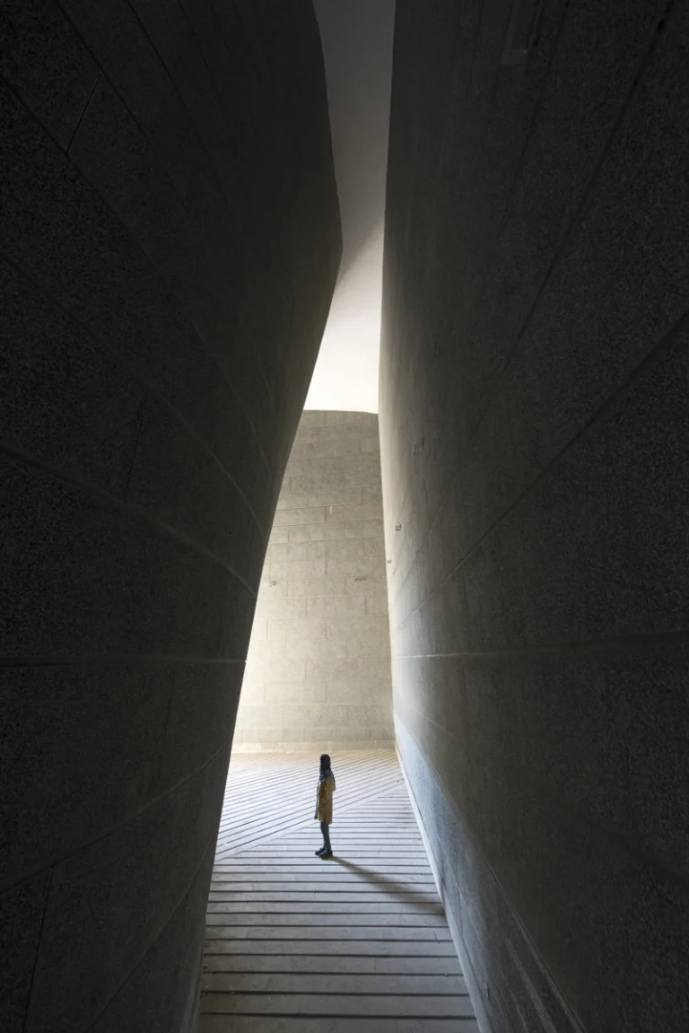 Photograph by Deed Studio, award-winning Dubai-based GCC photographer.