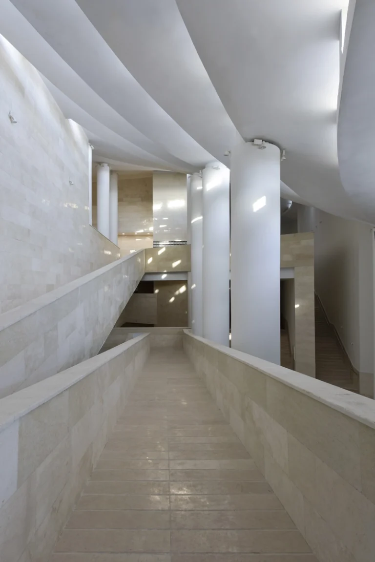 Photograph by Deed Studio, award-winning Dubai-based GCC photographer.