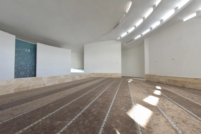 Photograph by Deed Studio, award-winning Dubai-based GCC photographer.